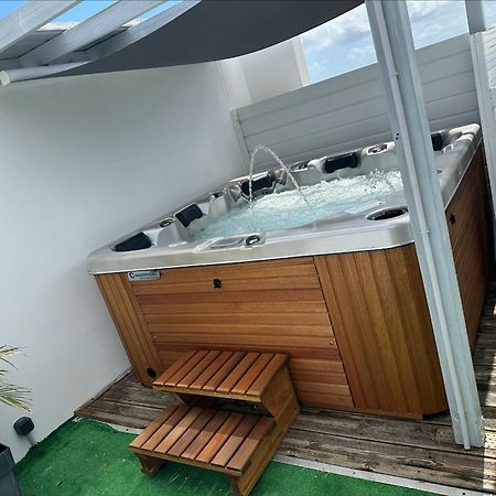 Appart'Eden : Vue Panoramique Sur Saint-Denis Appartement Sainte-Clotilde Buitenkant foto